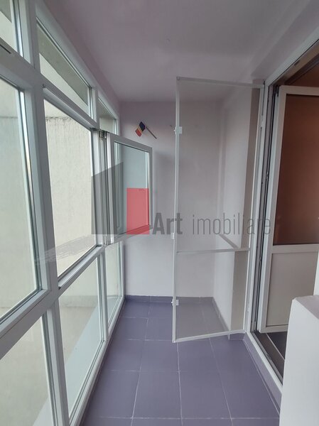 Bd. Obregia - Fantana Florilor vanzare apartament 3 camere cu centrala