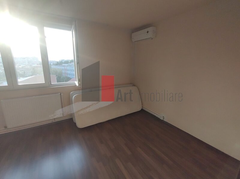 Bd. Obregia - Fantana Florilor vanzare apartament 3 camere cu centrala