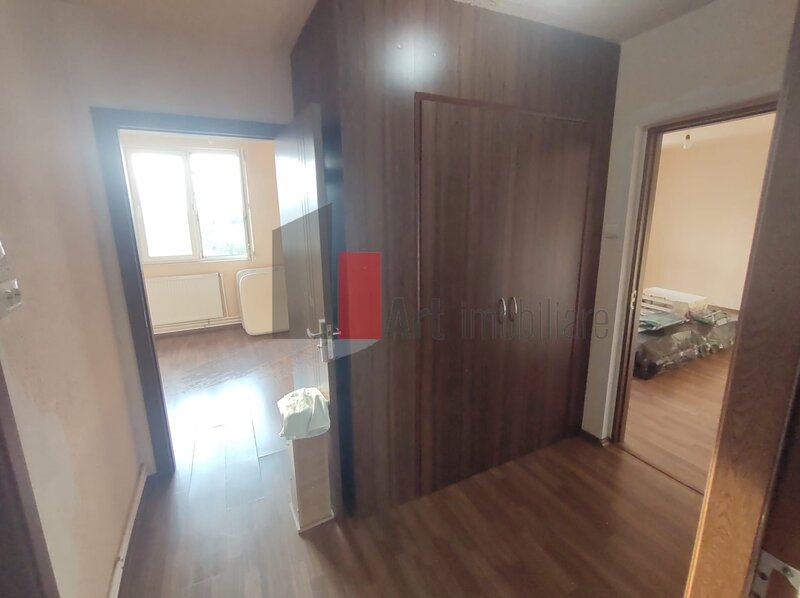 Bd. Obregia - Fantana Florilor vanzare apartament 3 camere cu centrala