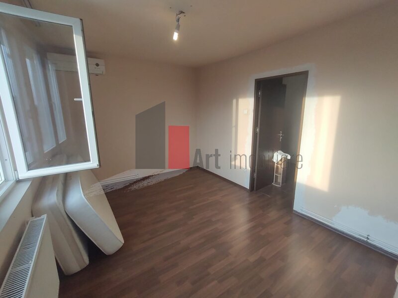 Bd. Obregia - Fantana Florilor vanzare apartament 3 camere cu centrala